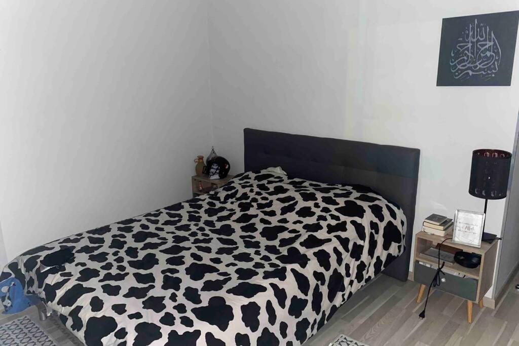 Meyzieu : Superbe Appartement Tres Cosy. Kültér fotó